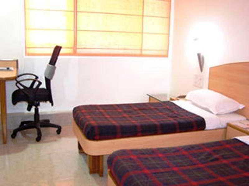 Hotel Chicago Ahmedabad Exterior photo